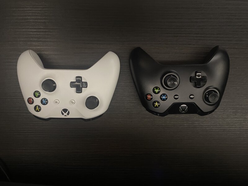 Xbox One S 1TB + 2 controllere + FIFA 21-25